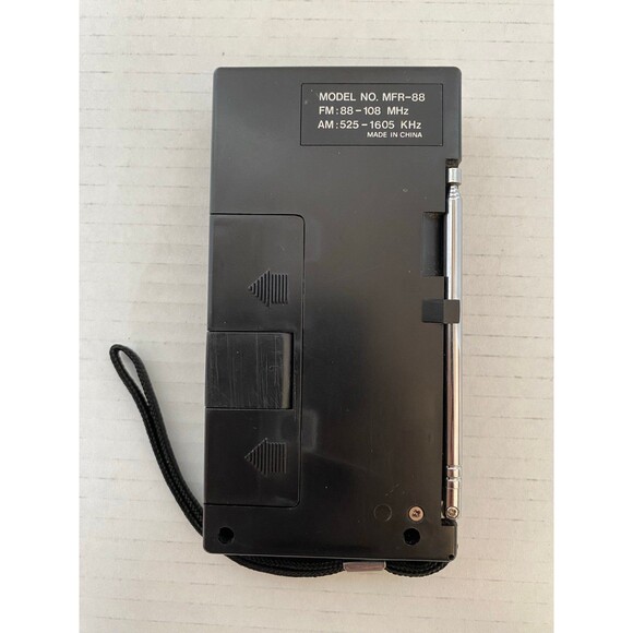 Travelers AM/FM Portable Pocket Size Radio with LCD Alarm Clock Model MFR-88 - Picture 7 of 8